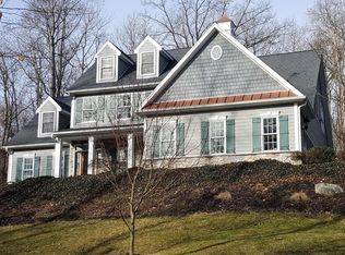 111 Iron Valley Dr #L-0017, Lebanon, PA 17042