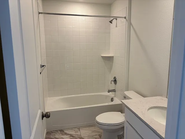 765 Yankee Boy Loop — Photo 10