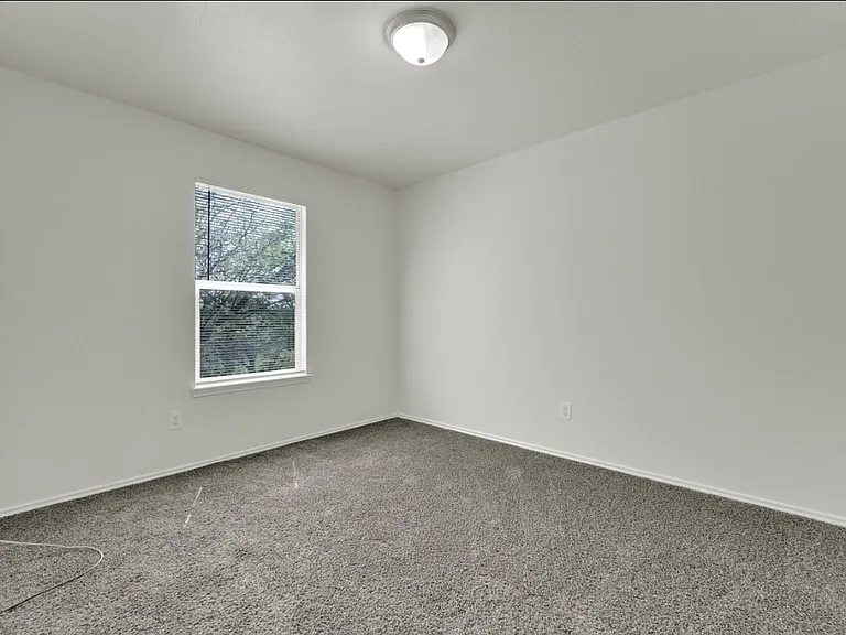 338 Castleridge Dr #B — Photo 13