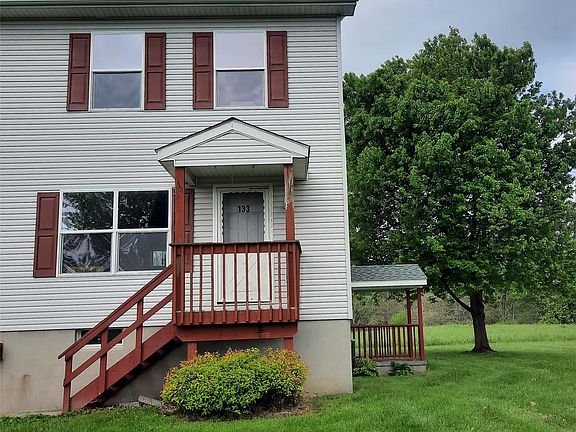 3rd image of 131 Ridgebury Rd #133