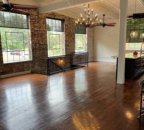 3rd image of 301 Bradley St APT C2
