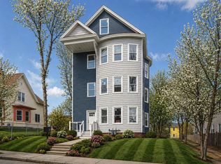 39 Gates St, Worcester, MA 01610