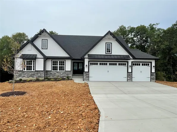 124 Eagle Fork Dr, Moscow Mills, MO 63362