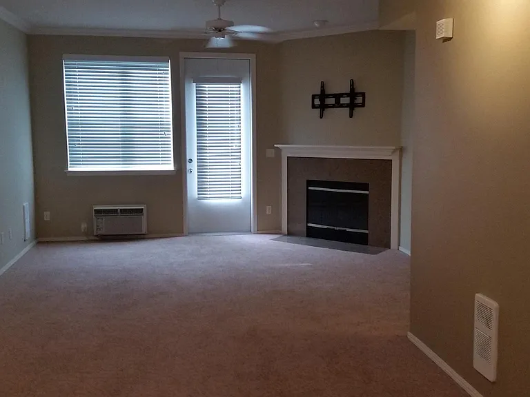 774 SE Fairwinds Loop #774 — Photo 8