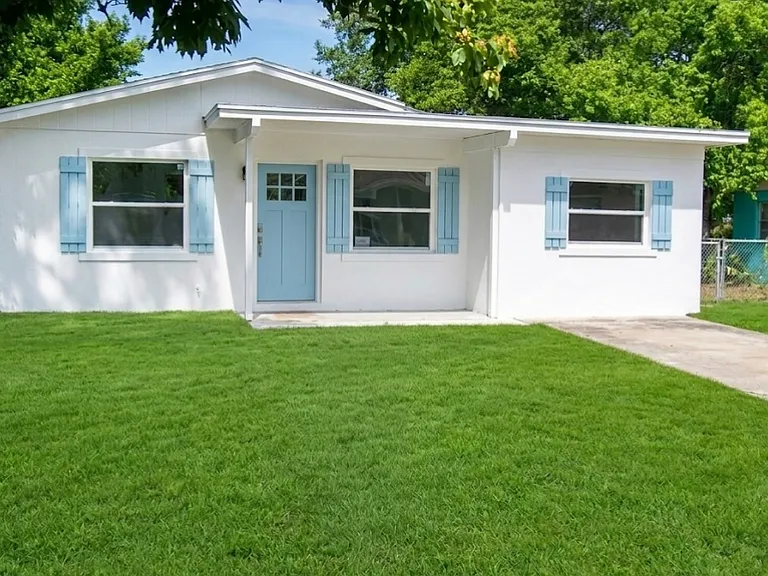 1032 Audrey Dr — Photo 1
