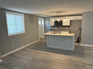 941 N Jesse James Rd, Excelsior Springs, MO 64024