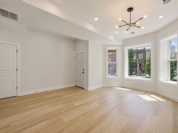 3rd image of 4330 W Wilcox St #1