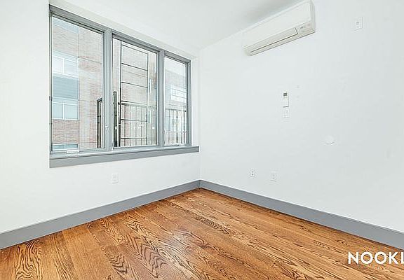 3rd image of 1014 Carroll St APT 4A