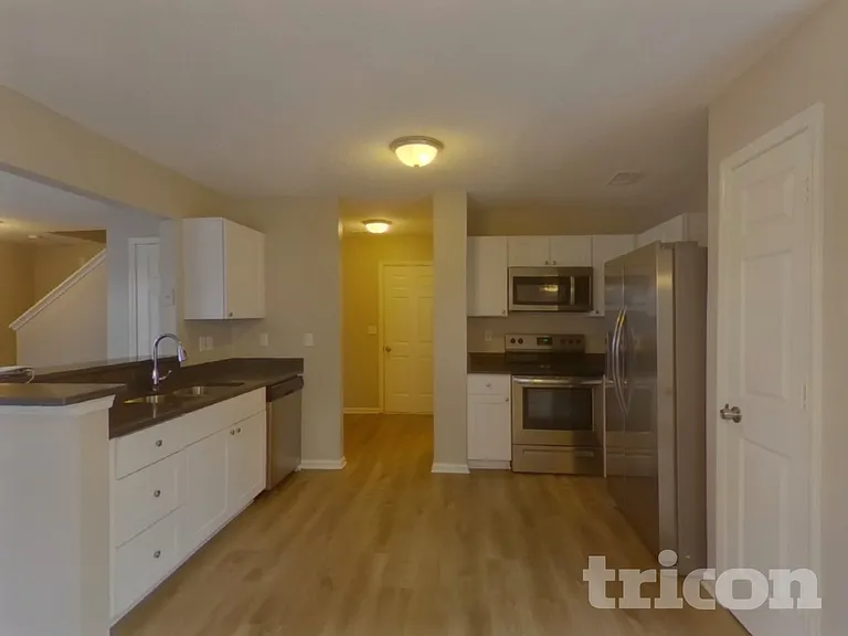 10 Torchwood Ct — Photo 6