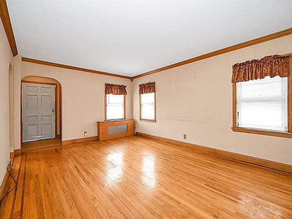 2nd image of 3319 205th St