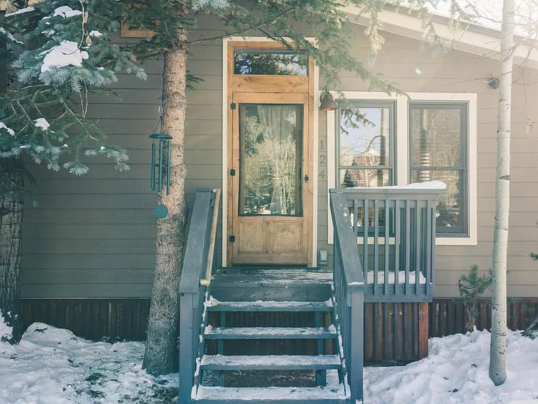 124 Butte Ave — Photo 6