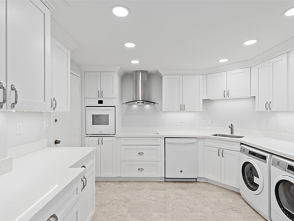 4th image of 4020 Galt Ocean Drive #1005