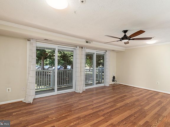 4th image of 303 Palmspring Dr APT 5
