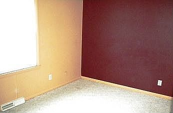 5th image of 1705 Davenshire Dr