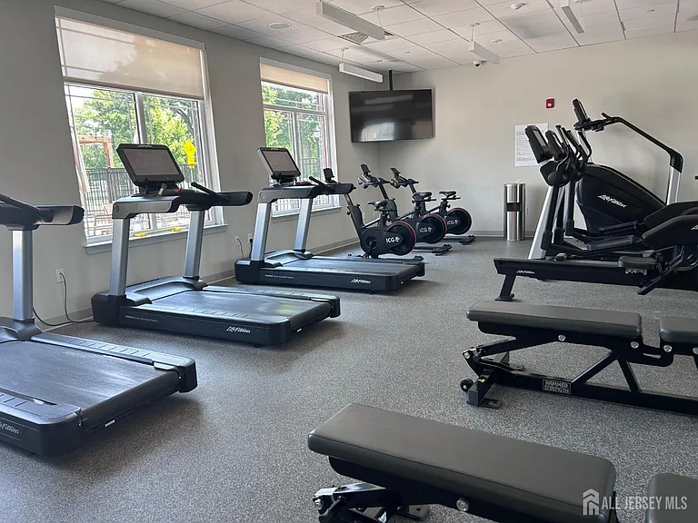 735 Station Rd — Photo 36