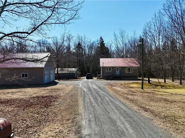 596 Mohannes Rd, Saint Stephen, NB E3L 5V4