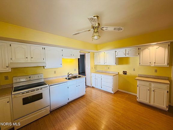 4th image of 1707 Tiffin Dr