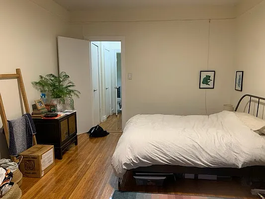 Rented by Gugenheim Realty LLC | media 10