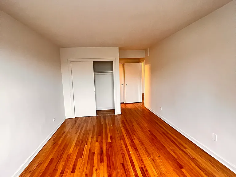 2343 E 12th St #1J — Photo 10