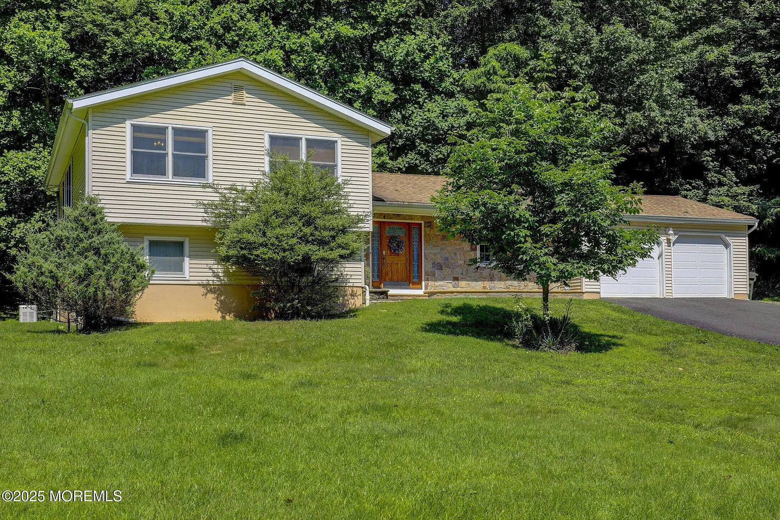 3 Galewood Dr photo 1