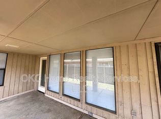 7111 NW 30th Ter, Bethany, OK 73008