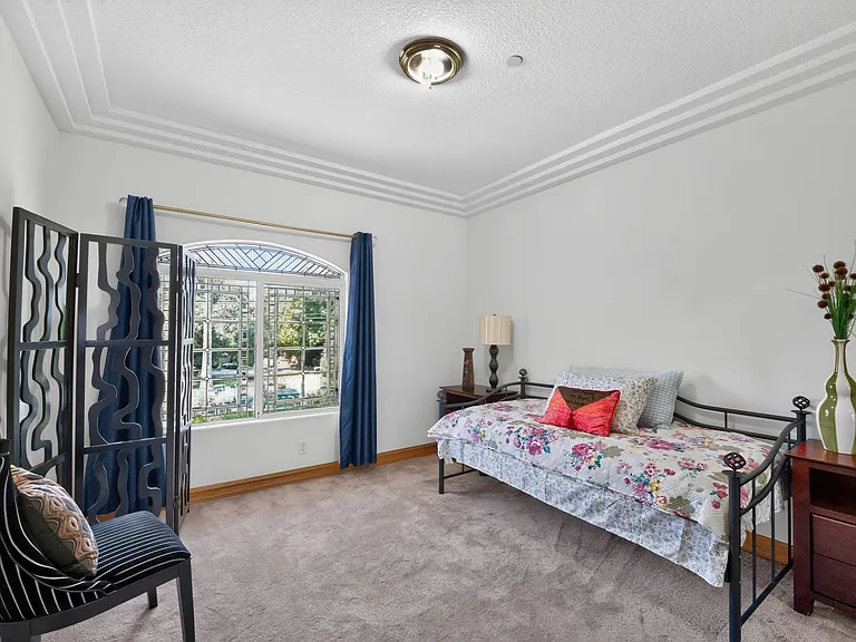 482 W Palm Dr — Photo 21