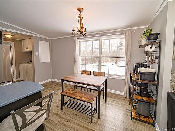 5th image of 1378 Post Rd