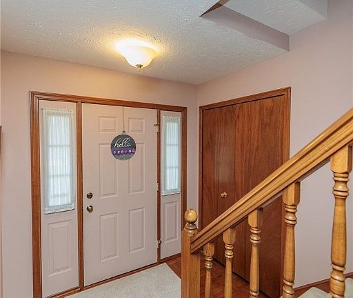 3rd image of 9890 Dogwood Ct
