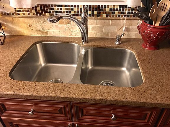 4th image of 819 N Capitol Ave APT 4