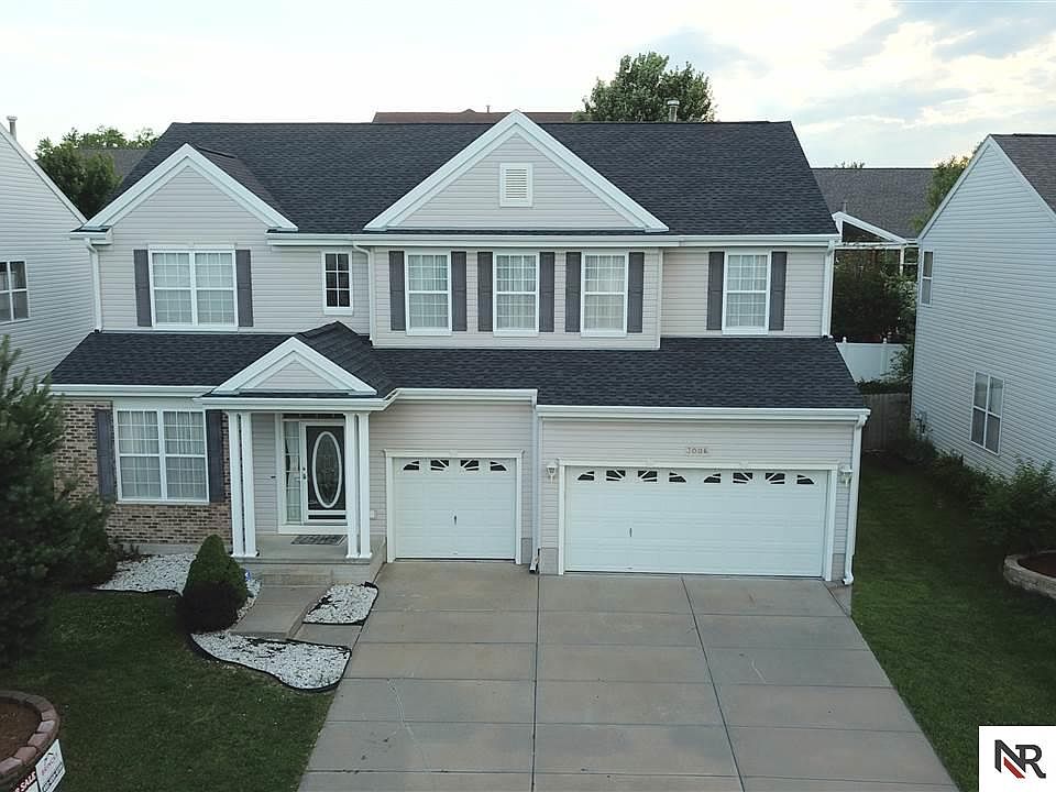 1st image of 3006 N 169th Ave