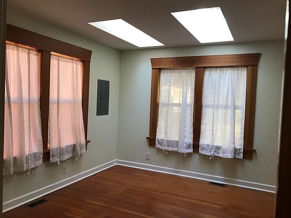 3rd image of 6321 51st Ave S