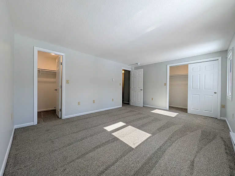 99 Village Green Dr #7 — Photo 21