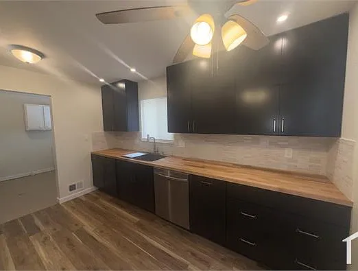 7643 Rivard Ave — Photo 12