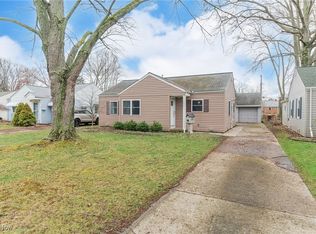 3939 W 226th St, Fairview Park, OH 44126