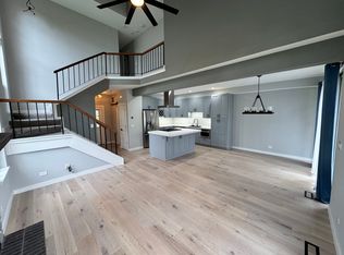 40 N Golfview Ct, Glendale Heights, IL 60139