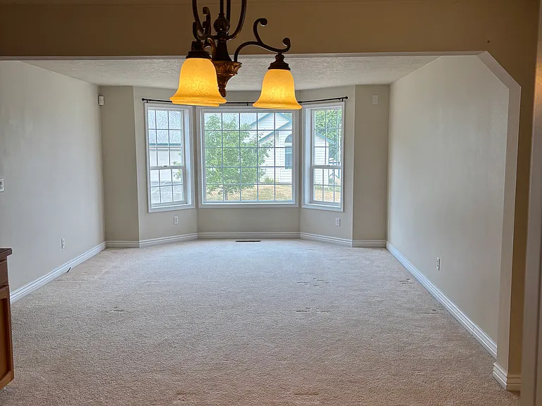 16515 NE 27th Ct — Photo 9