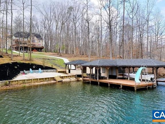 4th image of 1915 Lake Forest Dr