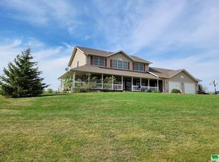 30935 482nd Ave, Akron, IA 51001