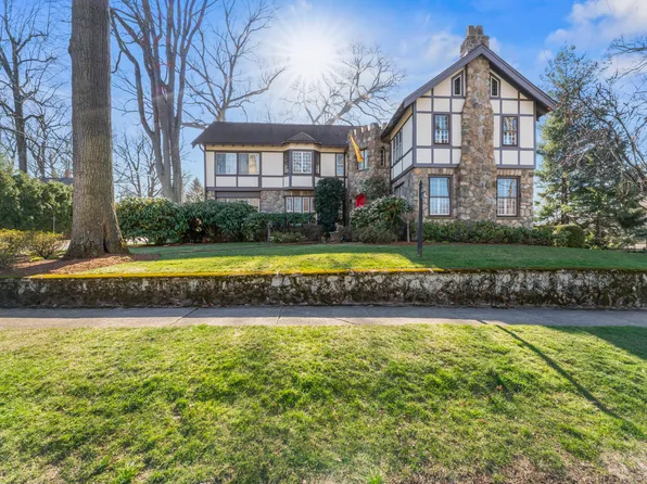 46 Glen Terrace, Stamford, CT 06906