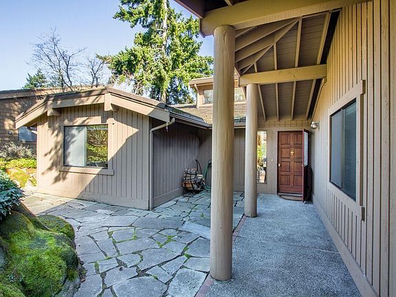 2nd image of 50 Bluffs Dr #3006