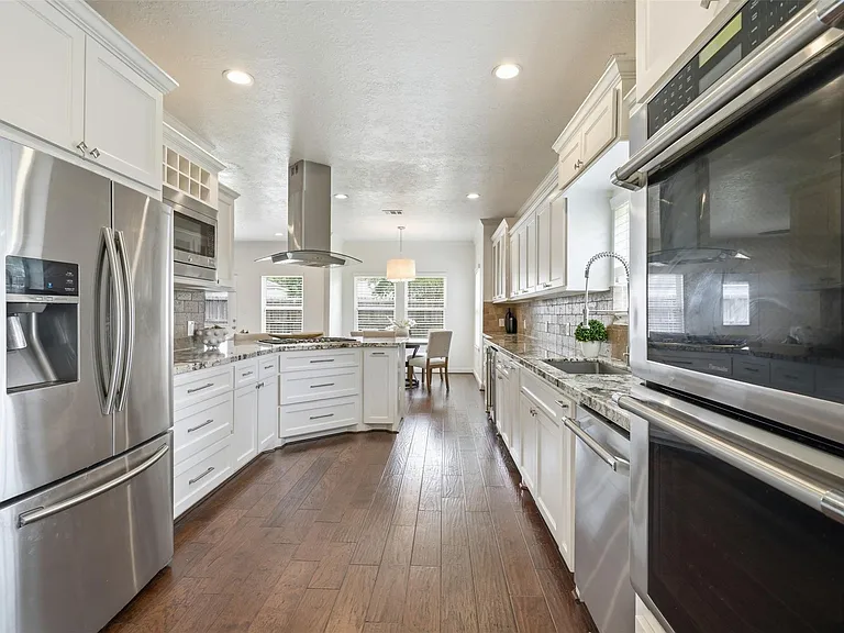 14002 Myrtlea Dr — Photo 14