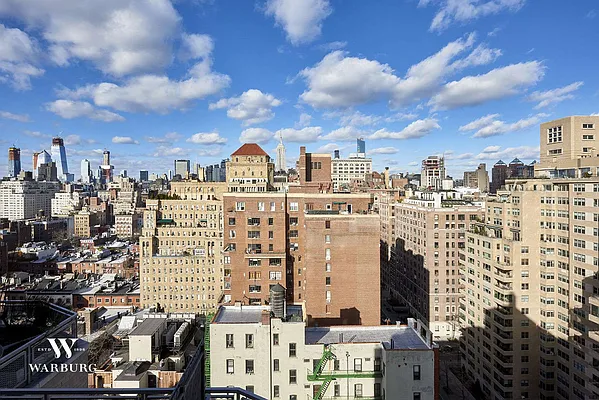 Sold by Warburg | media 21