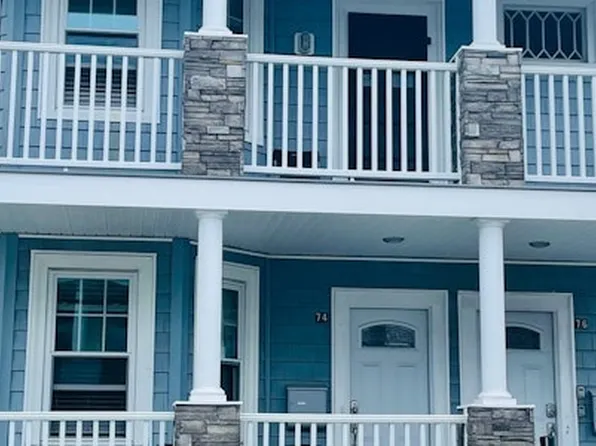 74 Pembroke Ave #1, Providence, RI 02908