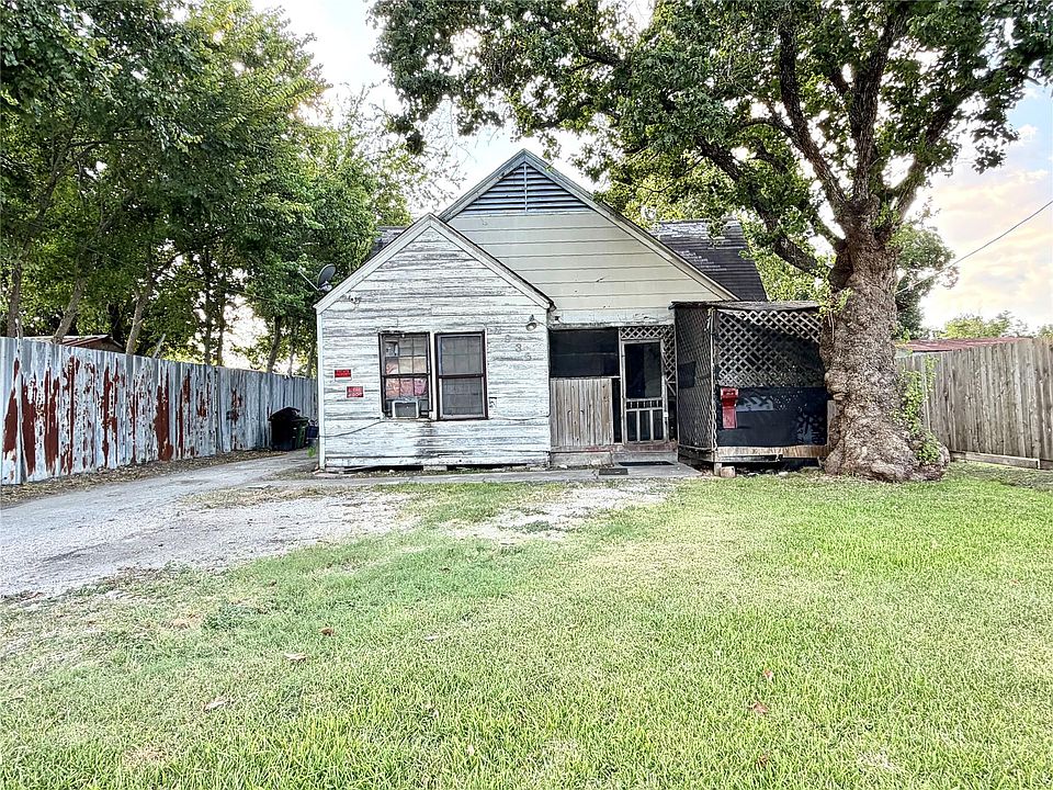 1st image of 2936 Golfcrest Blvd