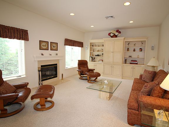 5th image of 411 Heritage Hls Unit A