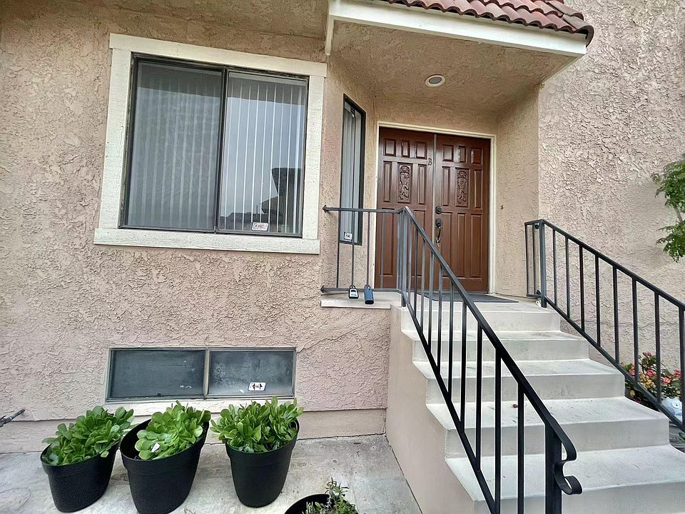 1st image of 2608 W Grand Ave APT B