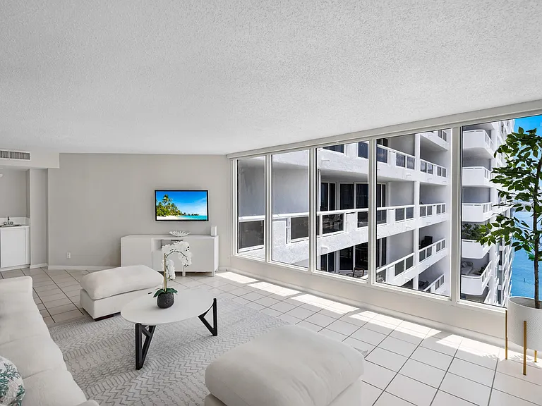 1717 N Bayshore Dr #ID1054125P — Photo 10