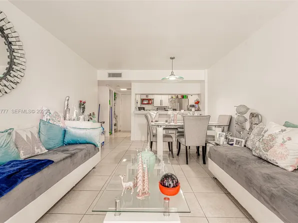 8006 SW 149th Ave APT D109, Miami, FL 33193