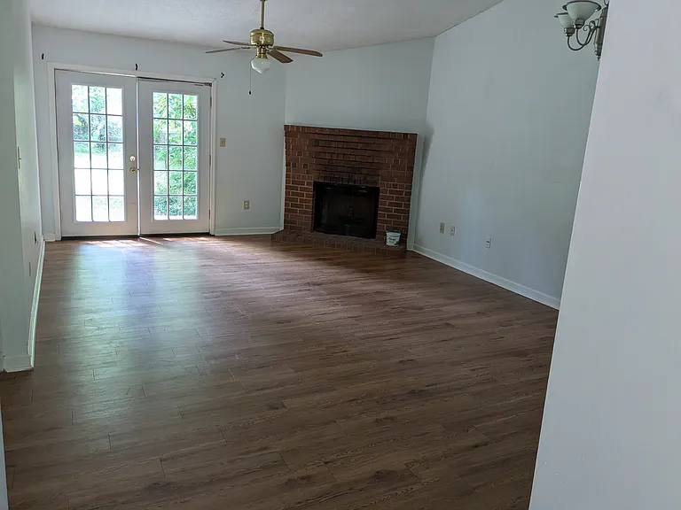 211 Windy Hill Way #213 — Photo 8