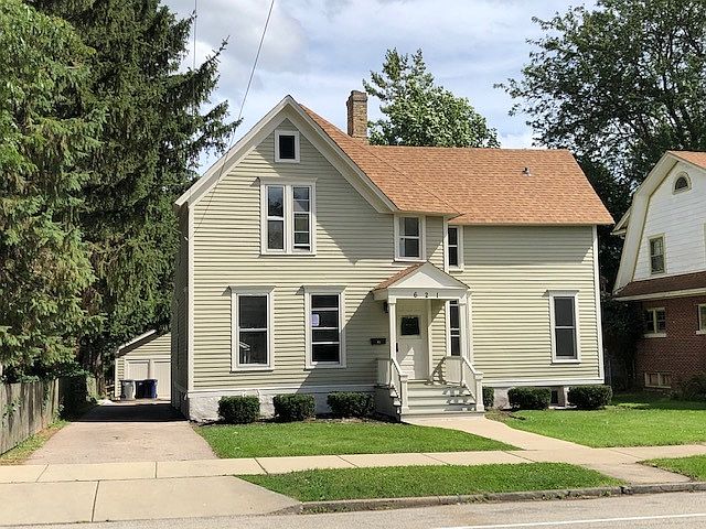 2nd image of 621 Douglas Ave